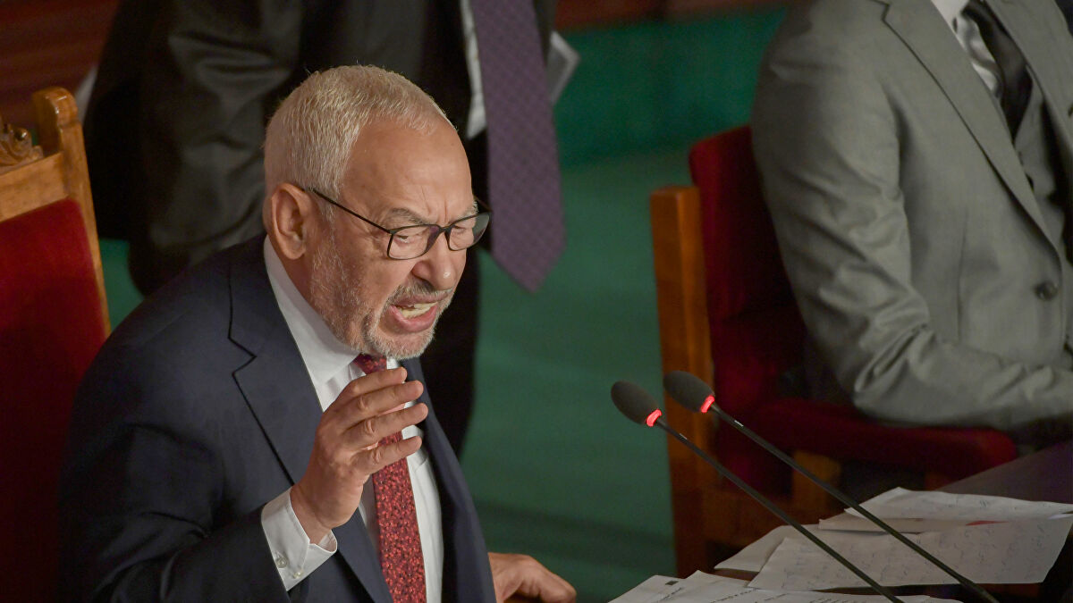 يتحكم البرلمان في المشهد السياسي في تونس