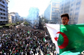 تواصل حراك الجزائر