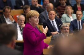 المستشارة الألمانية ميركل تتحدث في حدث برلماني للاتحاد الديمقراطي المسيحي