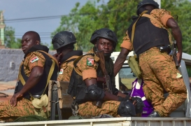 قُتل العشرات من الجنود والمدنيين خلال الهجمات الإرهابية التي طالت دول غرب إفريقيا