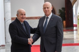 تخشى الجزائر أن تفتح تونس أبواب التطبيع مع الكيان الصهيوني