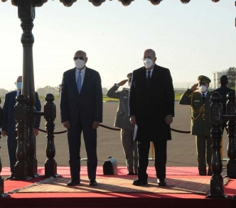 يقود الرئيس الموريتاني جهود وساطة بين المغرب والجزائر.