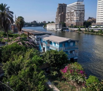 أصدرت الحكومة المصرية أوامرها فجأة هذا الشهر بهدم العوامات السكنية بحجة أنها غير آمنة وغير مرخصة