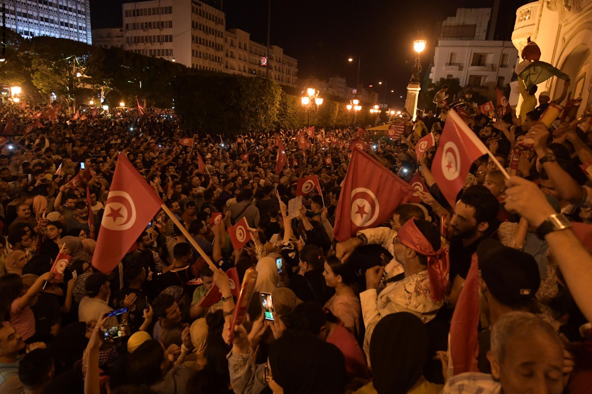 احتفالات التونسيون بفوز قيس سعيد