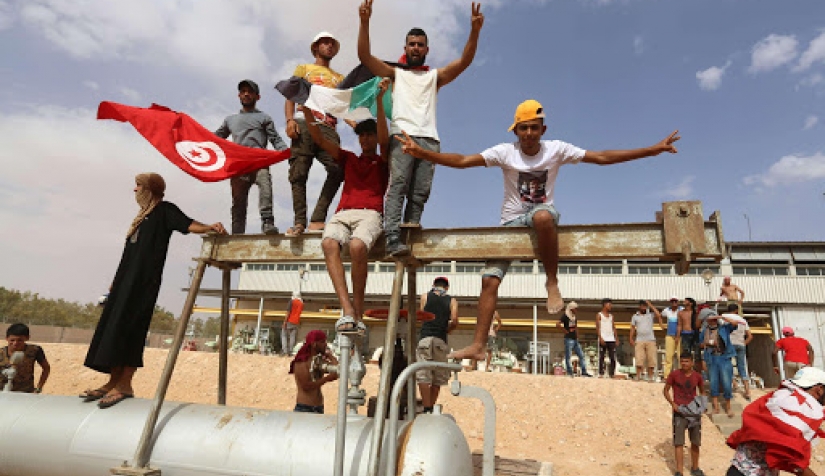 تواصل الاحتجاجات في تونس