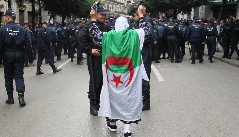 تواصل القمع الأمني ضدّ الحراك الشعبي الجزائري
