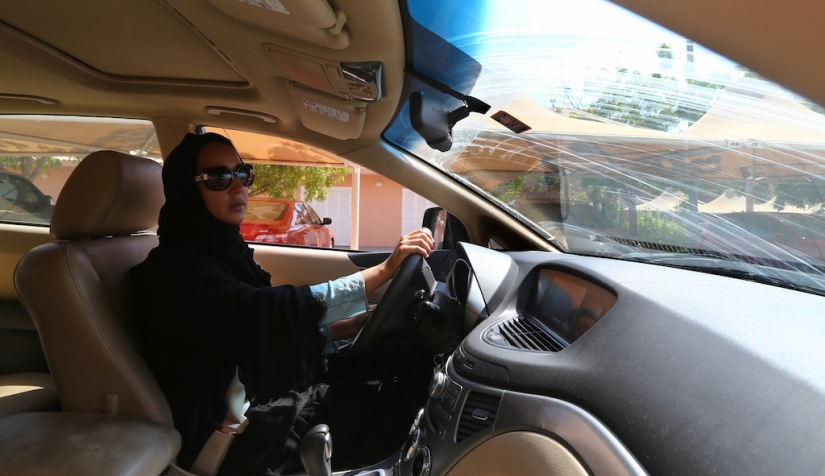 ما أثر قرار قيادة المرأة للسيارة على الاقتصاد السعودي نون بوست