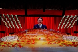 ينظر البعض إلى القمع الثقافي الصيني على أنه محاولة من الرئيس شي جين بينغ لفرض بصمته على عقول الشباب وترسيخ سيطرته.