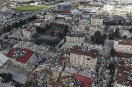 ضرب زلزال ضخم 10 محافظات تركية قبل أسبوع، مخلفًا وراءه أكثر من 30 ألف قتيل