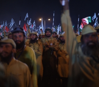 تجمع نشطاء من حزب جمعية علماء الإسلام خلال مسيرة آزادي المناهضة للحكومة في إسلام آباد، في 3 تشرين الثاني/ نوفمبر.