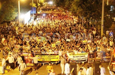 الأحزب التركية ترفض الانقلاب العسكري