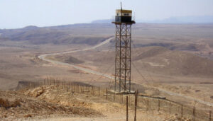 أين تقف إسرائيل مما يحدث في مصر