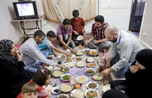رمضان حول العالم في ضيافة اللاجئين