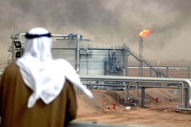 إنتاج النفط الأمريكي يهدد السعودية