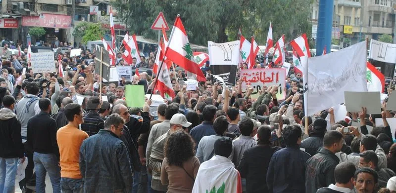 1299451477-growing-protests-for-secularism-in-lebanon_614036