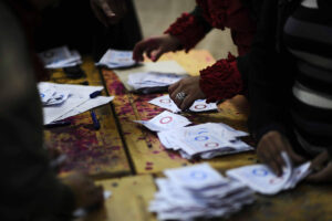 نيويوركر: هل يعتبر دستور الـ98% ديمقراطيا؟