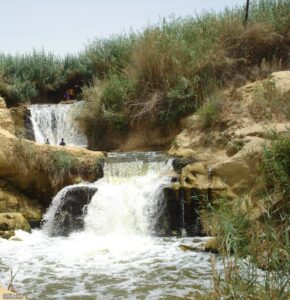 محمية برع اليمنية، كنز يخربه البشر