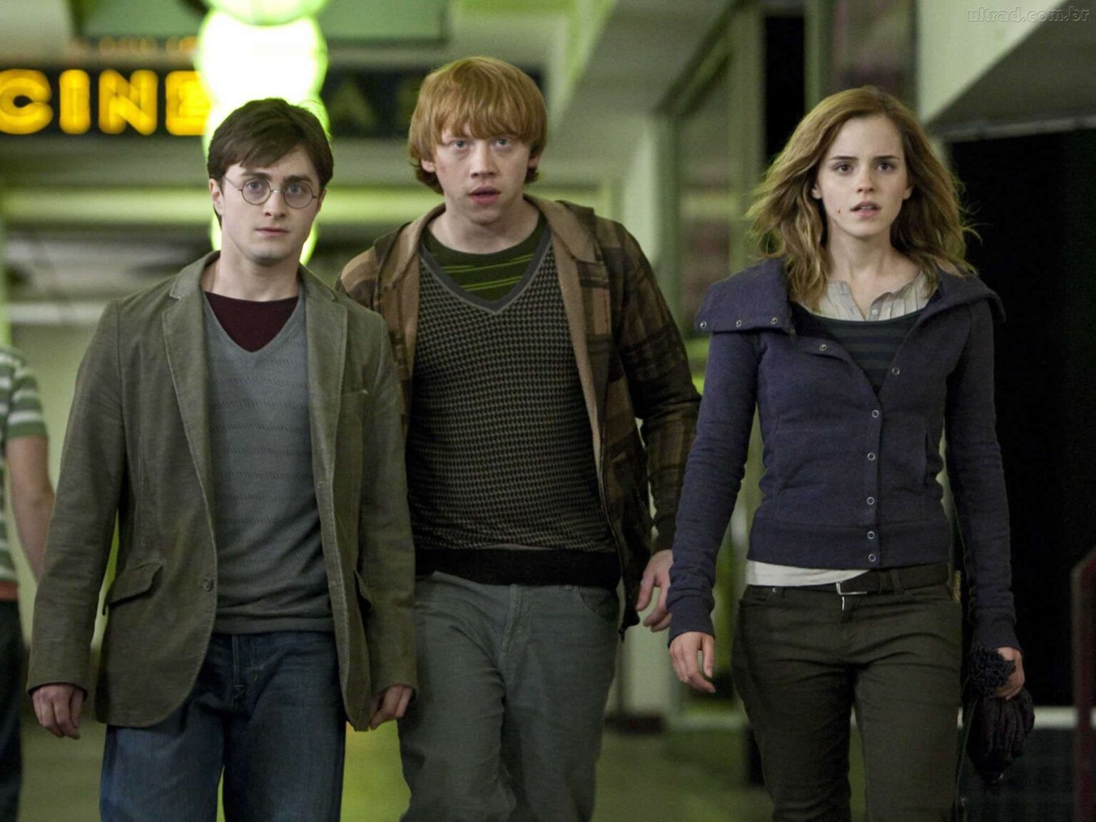 269587_Papel-de-Parede-Harry-Ron-e-Hermione-Harry-Potter_2048x1536