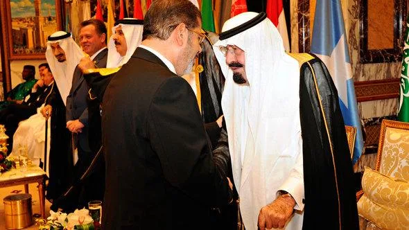 Bild-2-Mohamed-Mursi--in-Saudi-Arabien