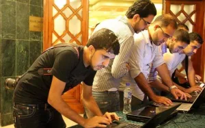 لماذا تصدر حماس بطاقات لـ”تسهيل مهام” نشطاء غزة‎ ؟