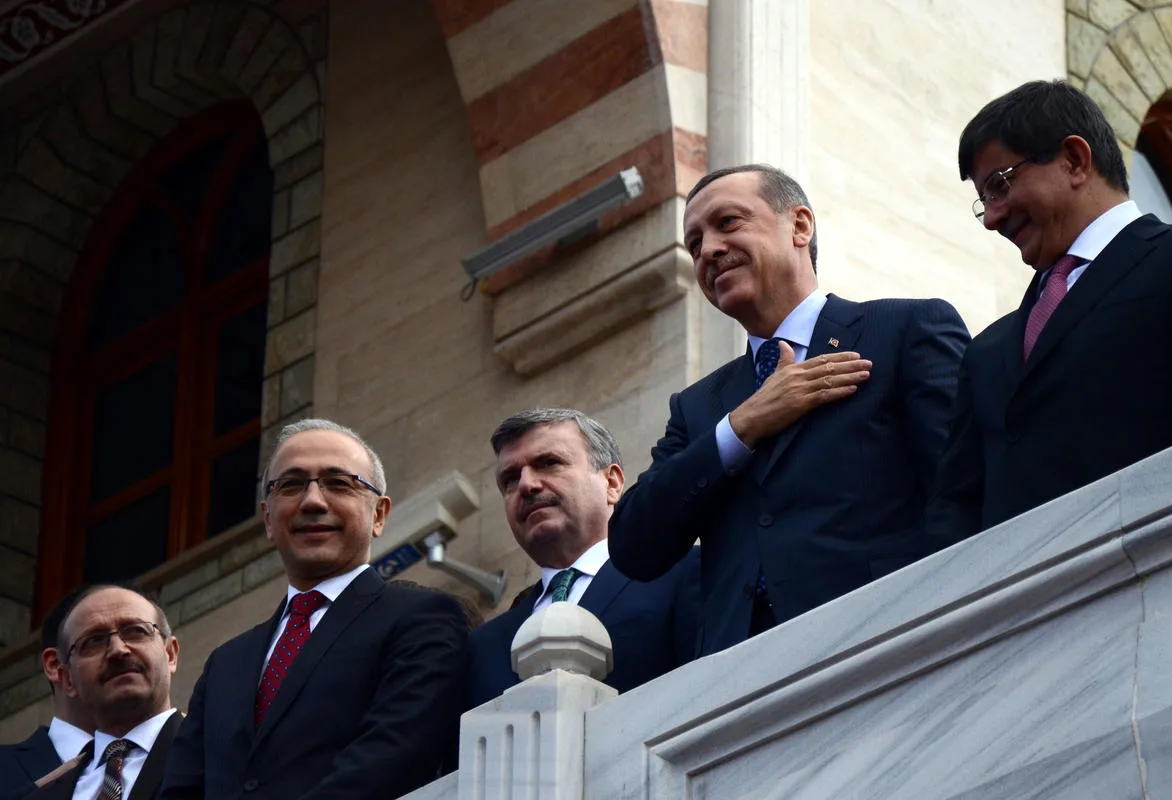 basbakan-erdogan-cuma-namazini-haciveyiszade-camisinde-kildi-aa