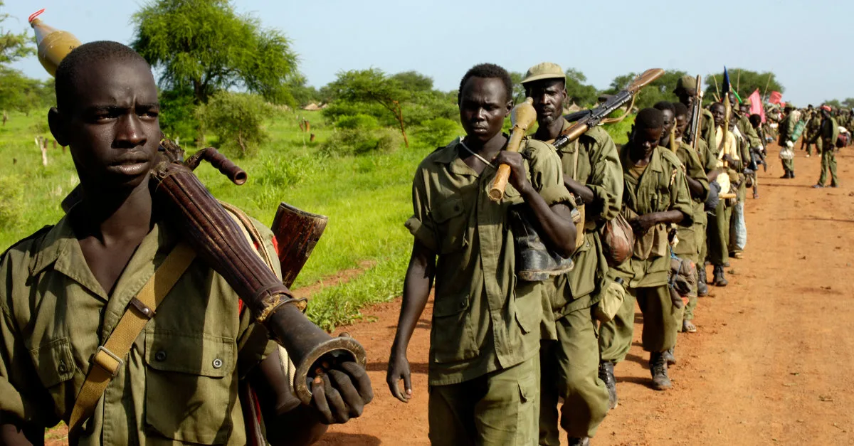 south-sudan-soldiers-4682384562-fb