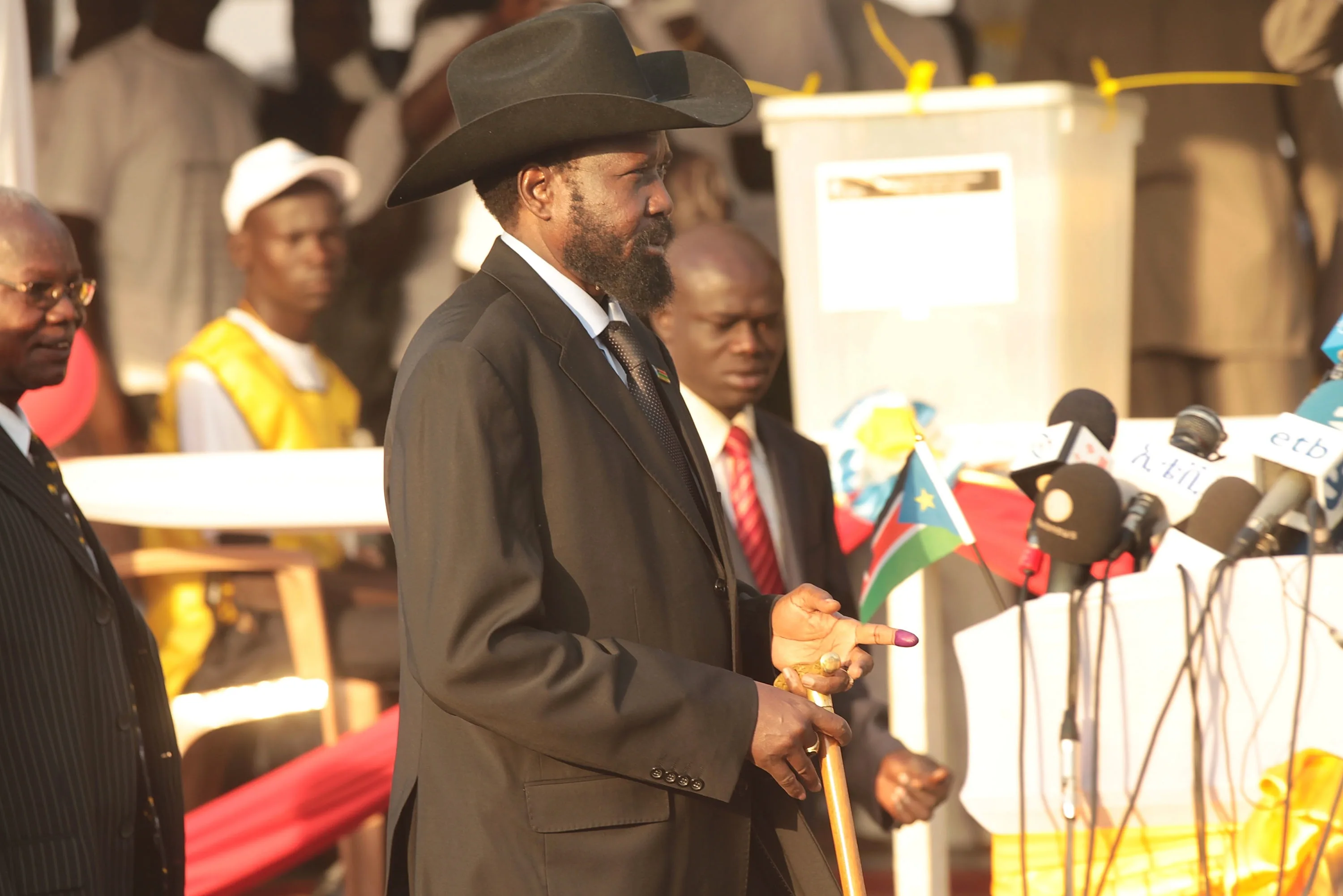 Congresswoman-Karen-Bass-supported-the-most-recent-attempt-of-South-Sudan-president-Salva-Kiir-pictured-to-reach-a-cease-fire-with-the-rebel-opposition