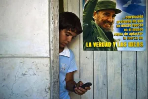 أمريكا تمول شبكة اجتماعية أخرى معادية لكاسترو في كوبا