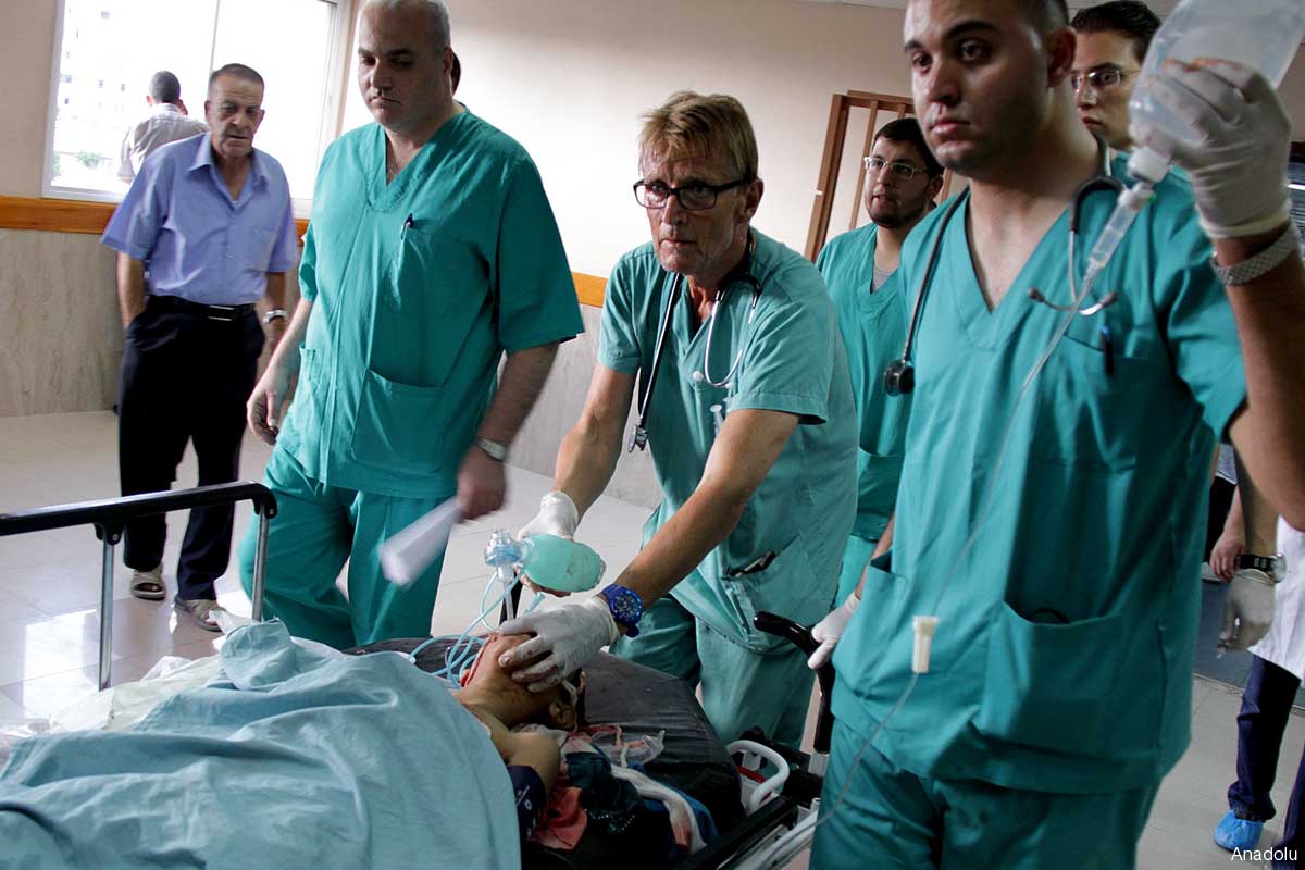 mads-gilbert-at-al-shifa-hospital