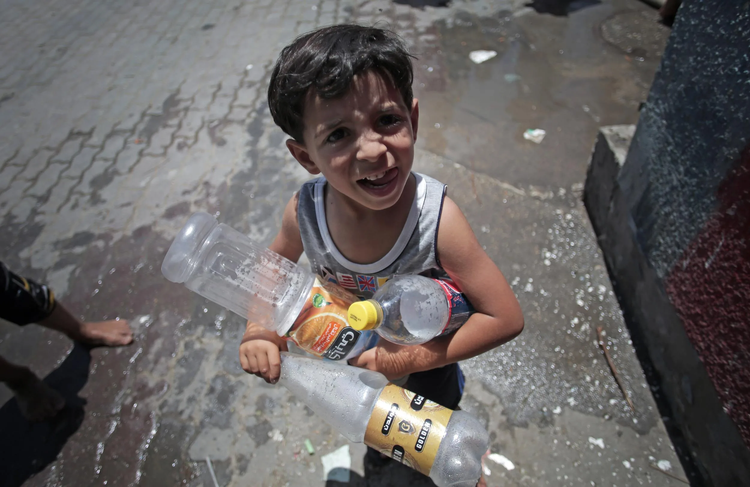 140716-gaza-water-cover-4a_1ffae08007720545ea56e64b2d3f7569 (1)