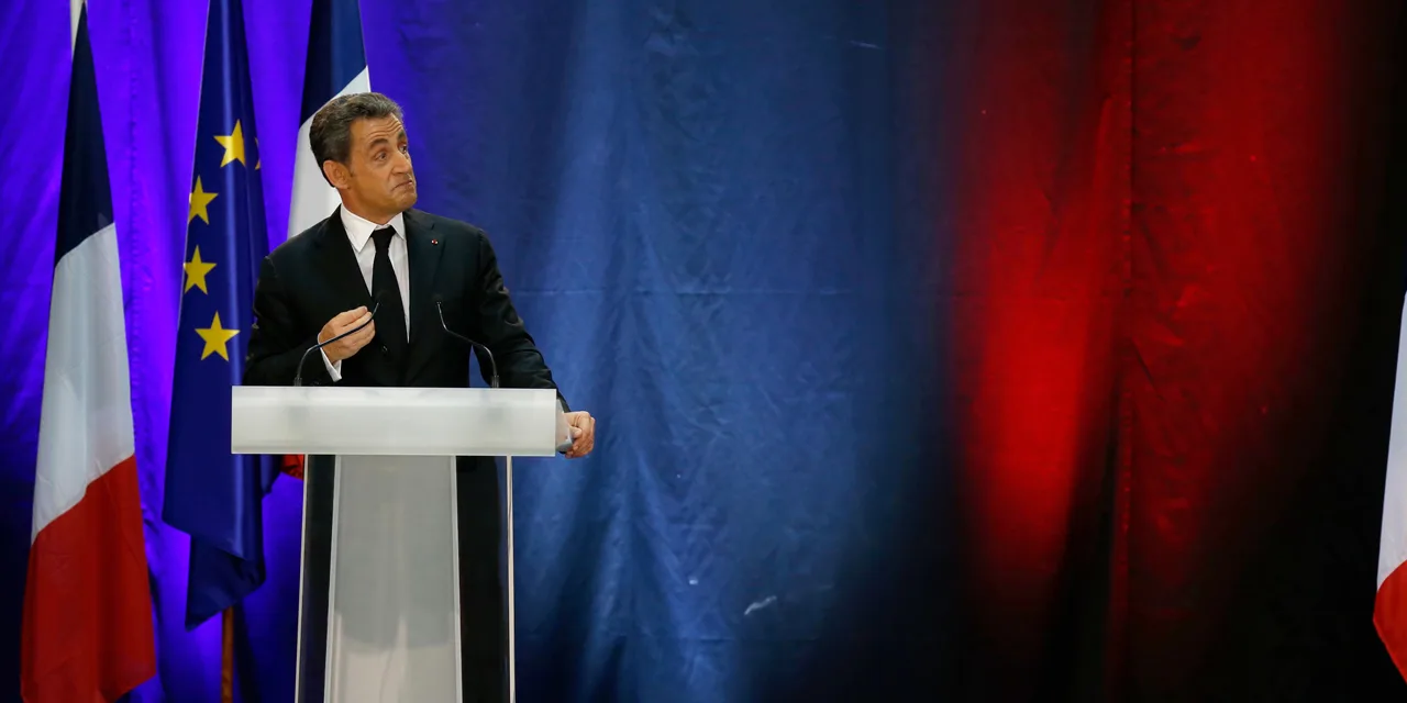 Nicolas-Sarkozy-s-oppose-a-l-idee-de-supprimer-le-poste-de-Premier-ministre-et-raille-la-primaire-UMP-pour-2017