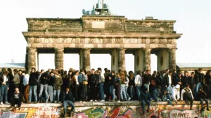 25 عاماً على سقوط جدار برلين: مدينة تضيء ماضيها المظلم