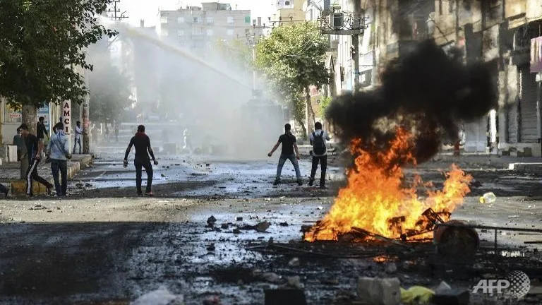 kurdish-protestors-clash