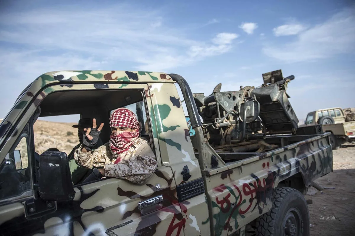 Libyan-Dawn-fighters-in-armoured-truck