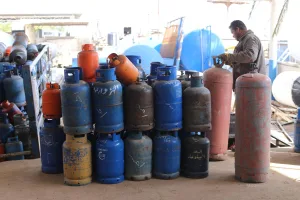 بلطجية إسرائيل يتحكمون في موارد غزة