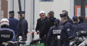 شارلي إيبدو: مسيرة ساخرة تنتهي بهجوم إرهابي