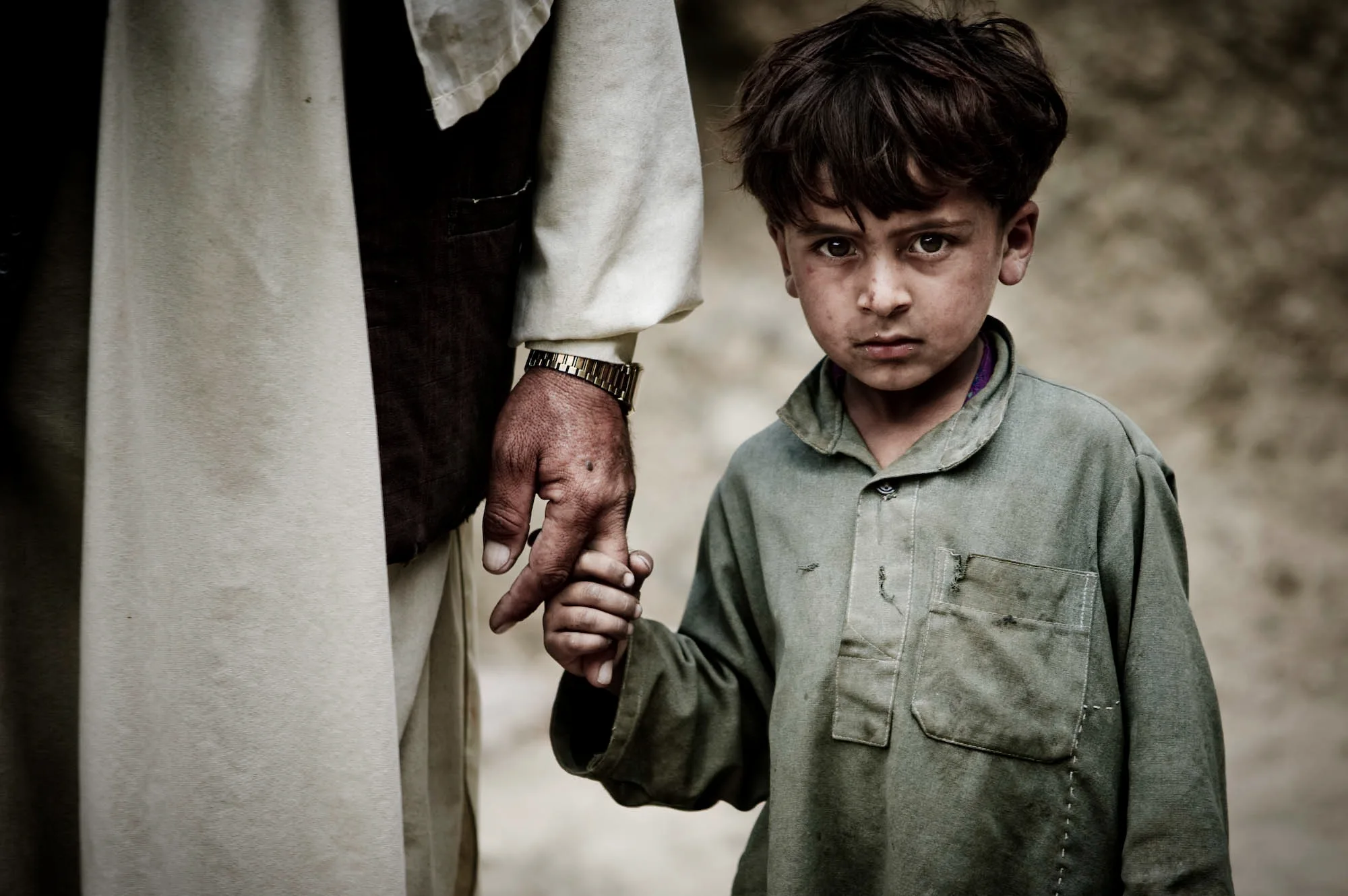 zoriah_photojournalist_photographer_afghanistan_war_conflict_child_children_army_20070810_1627
