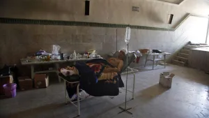 ثلاثة أطباء يروون صراعهم اليومي ضد الموت في سوريا