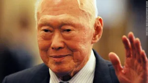 الإرث الأسطوري للزعيم السنغافوري لي كوان يو