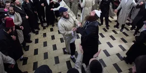 الأردنيون مستاؤون بعد رقصة تلمودية بمطار الملكة علياء