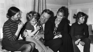 حزب اليمين المتطرف في فرنسا يعاني خلافات عائلية تضعفه