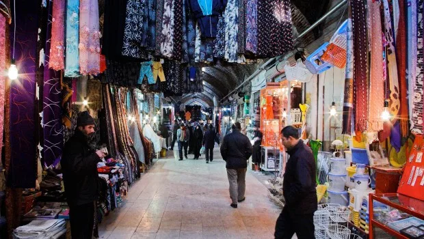 Iran_bazar_khoy-620x350