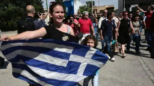 هل تُخرج الديونُ اليونانَ من الاتحاد الأوروبي؟