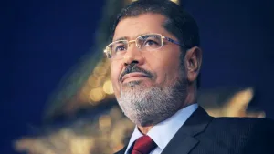 الحكم على مرسي بالإعدام في قضية اقتحام السجون