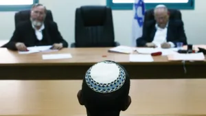 الحرب الأهلية تندلع في قلب اليهود الأرثوذكس