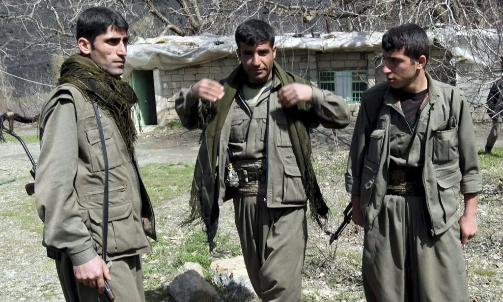 pkk-fighters-stand-g_1366896147682813