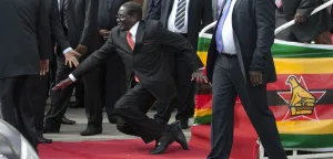 ما الذي سيحدث في اليوم التالي لموت الديكتاتور؟