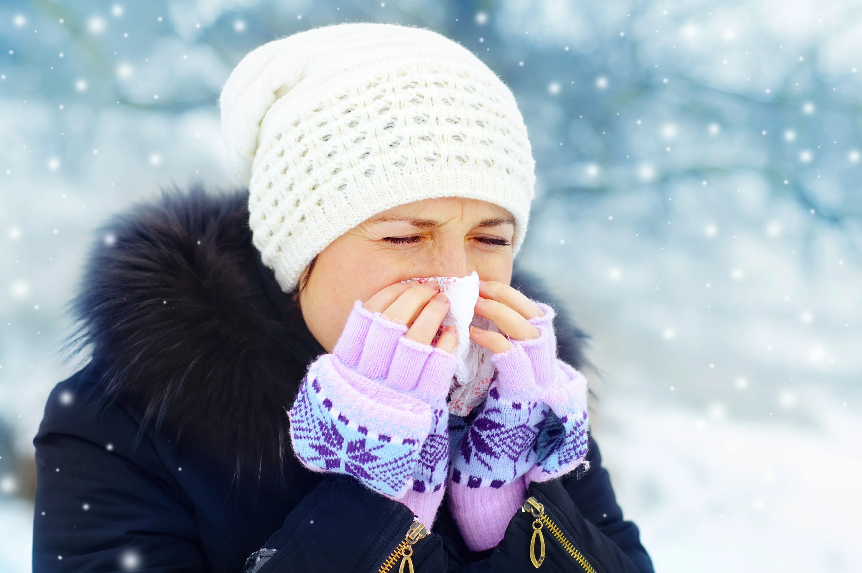 winter-lady-sneezing_122894476