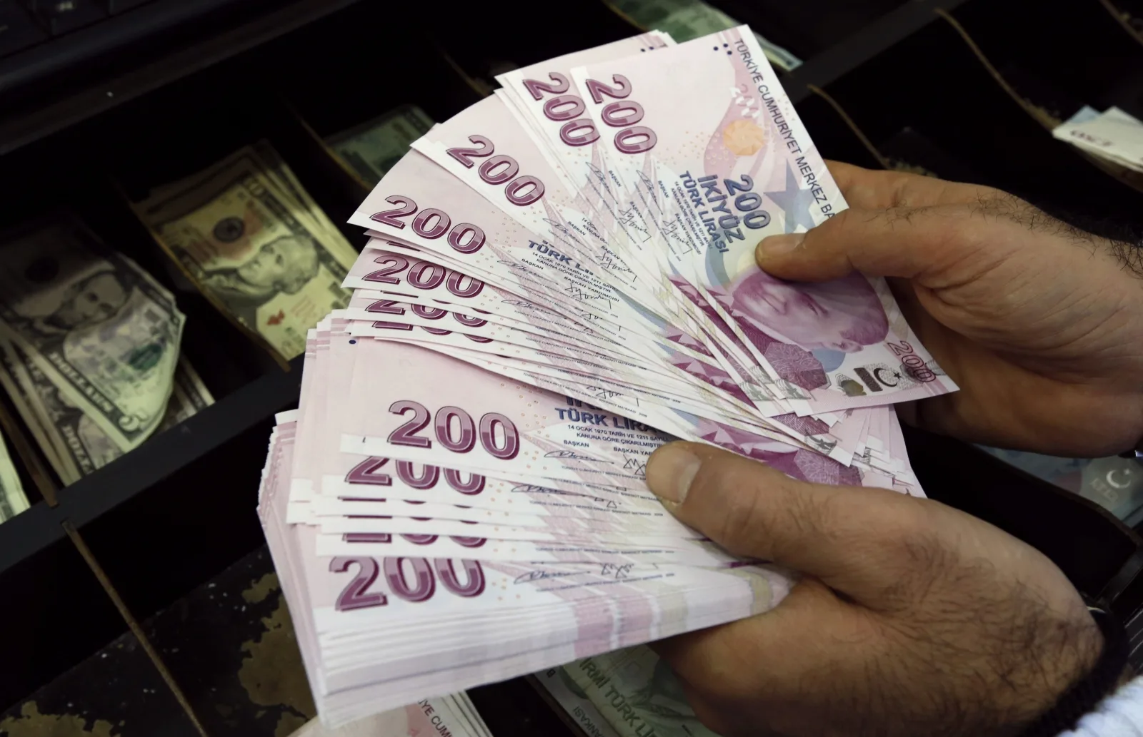 turkish-lira-record-low