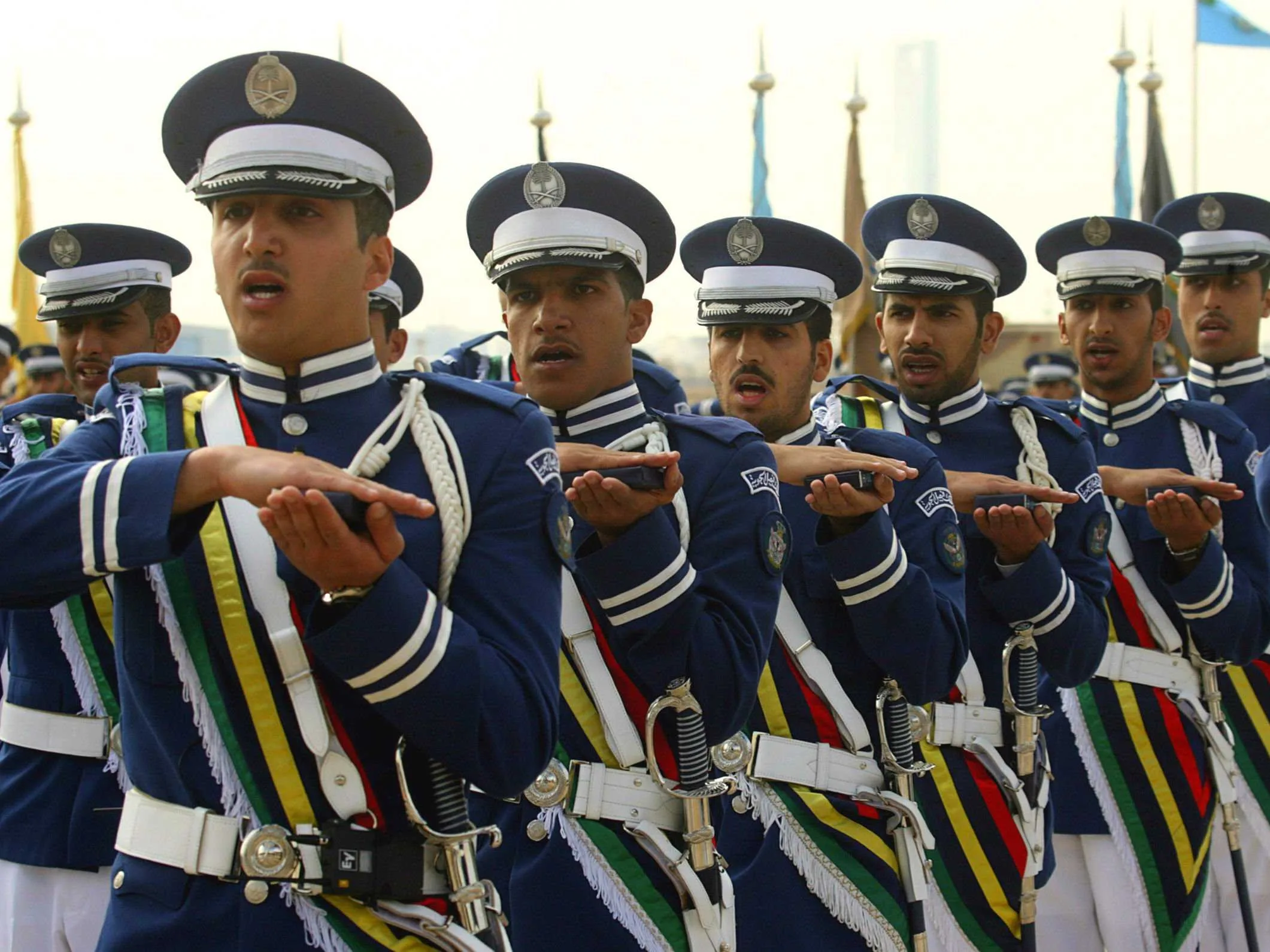 saudi-officers-military-parade